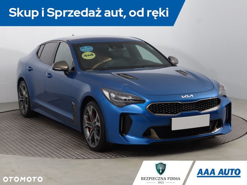 Kia Stinger - 3