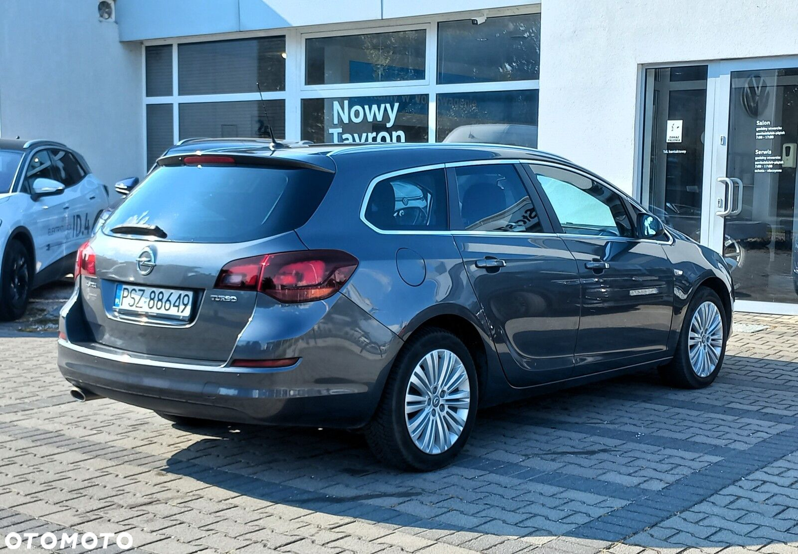 Opel Astra IV 1.4 T Cosmo - 6