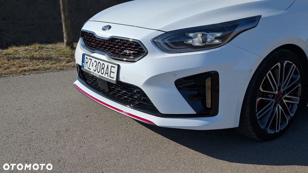 Kia ProCeed - 4
