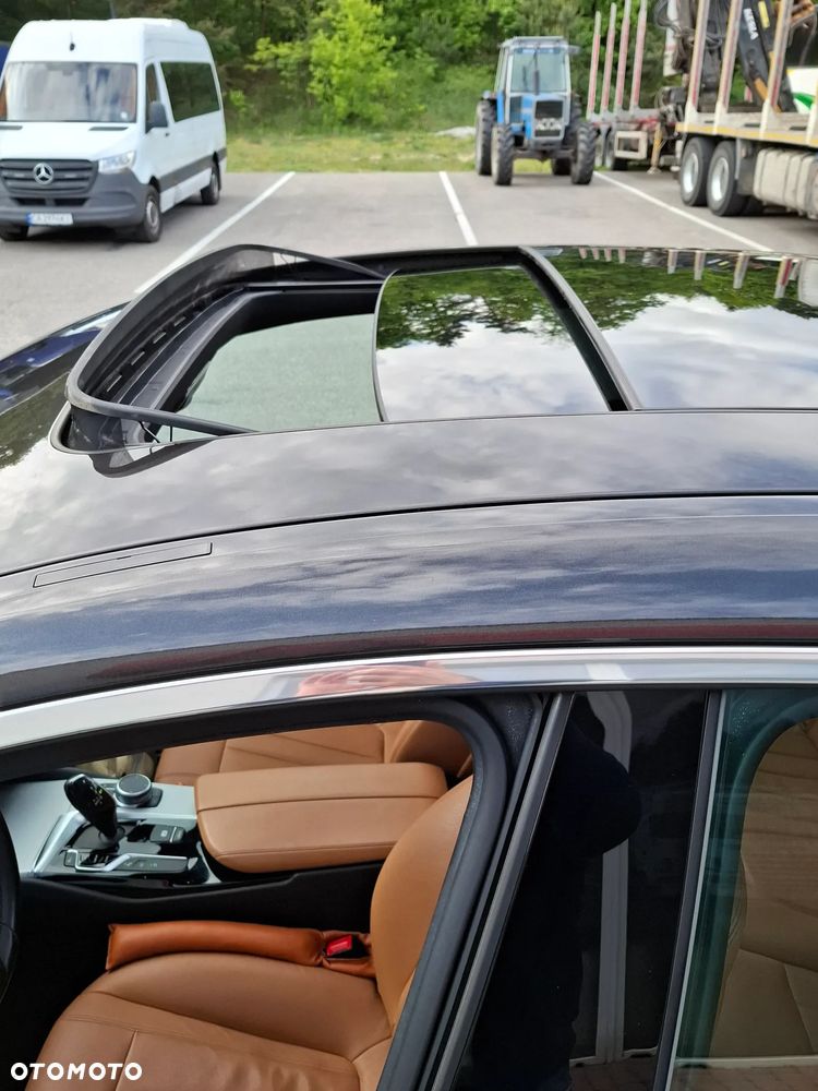 BMW 6GT - 23
