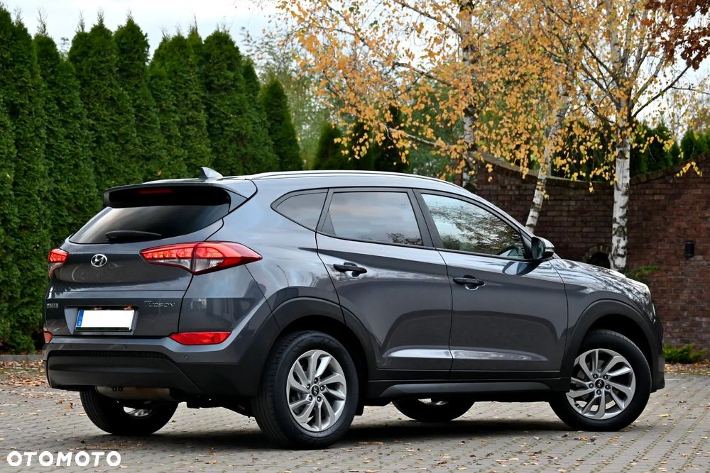 Hyundai Tucson 1.6 GDI BlueDrive GO 2WD - 22