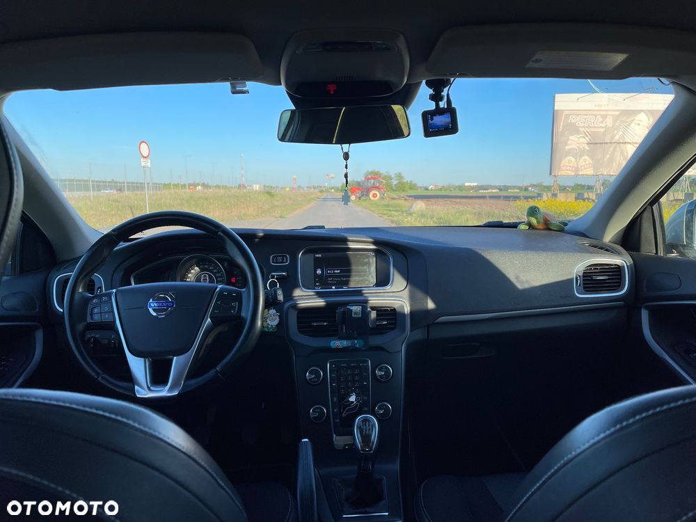 Volvo V40 D2 Momentum - 7