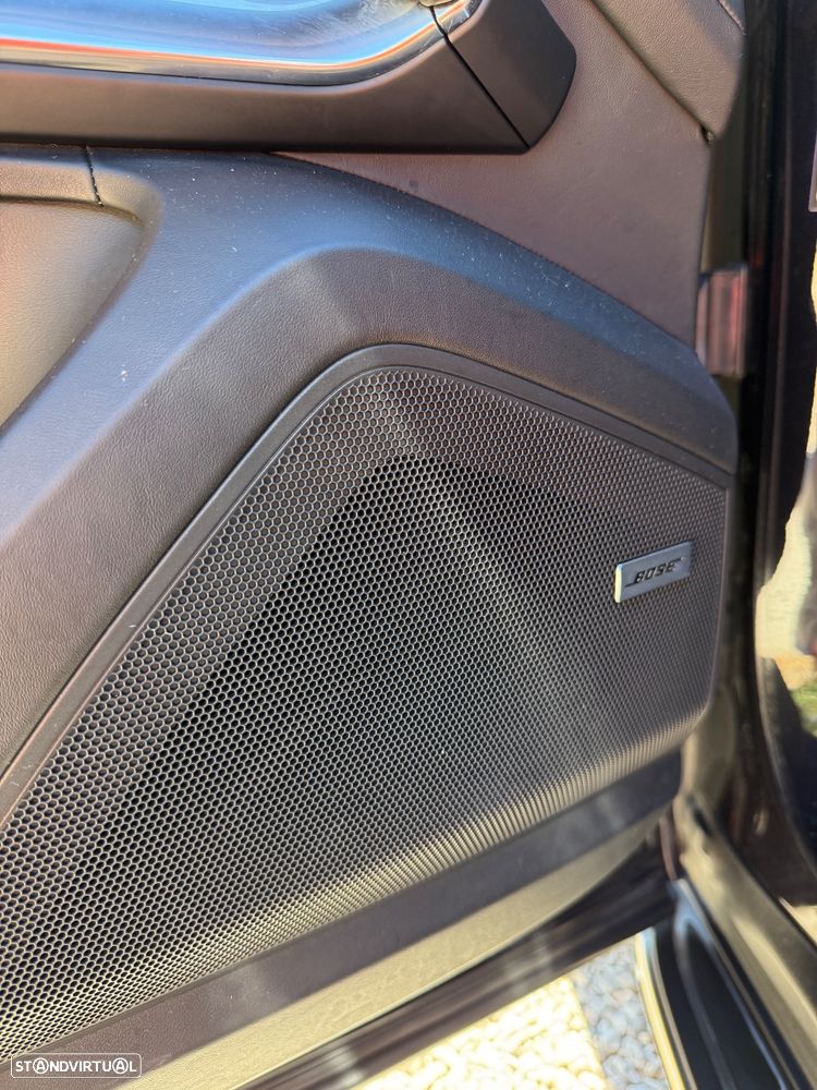 Porsche Cayenne Turbo - 17