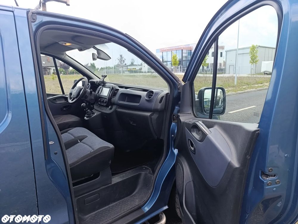Opel Vivaro - 9