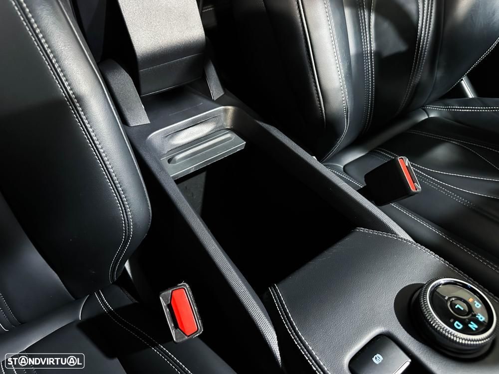 Ford Mustang Mach-E Premium AWD - 37
