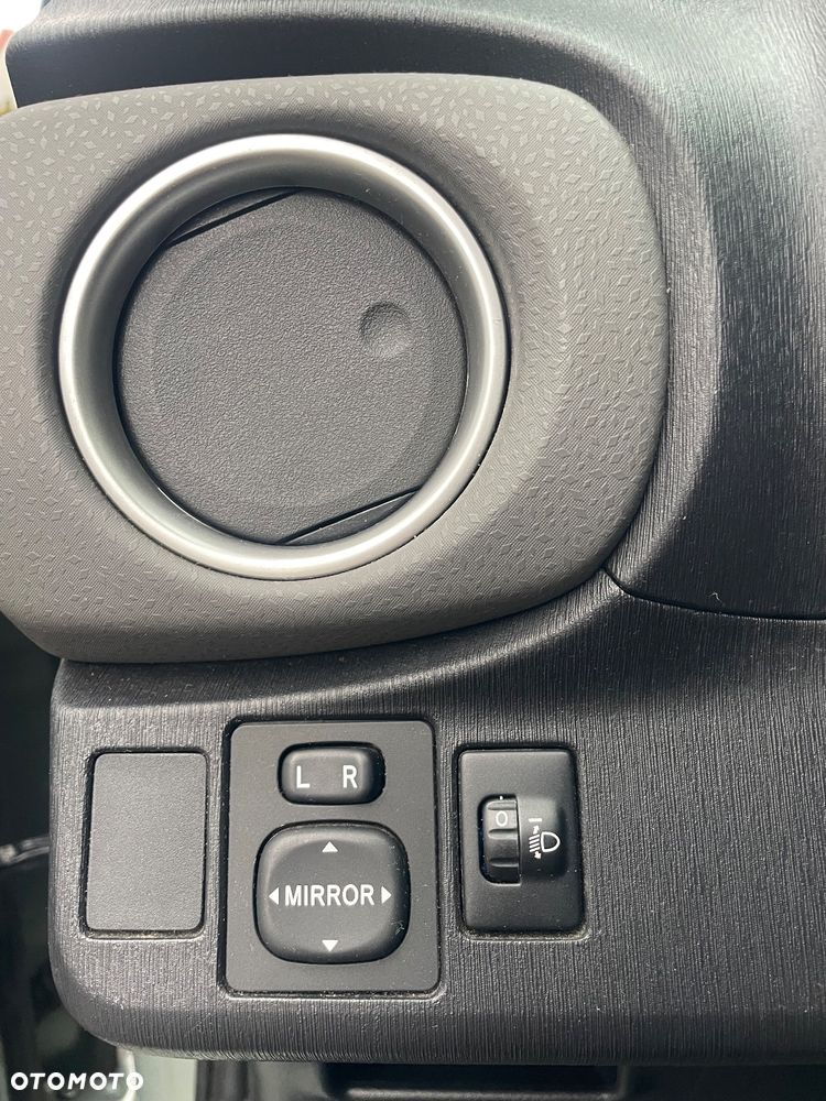 Toyota Yaris 1.0 Luna - 14