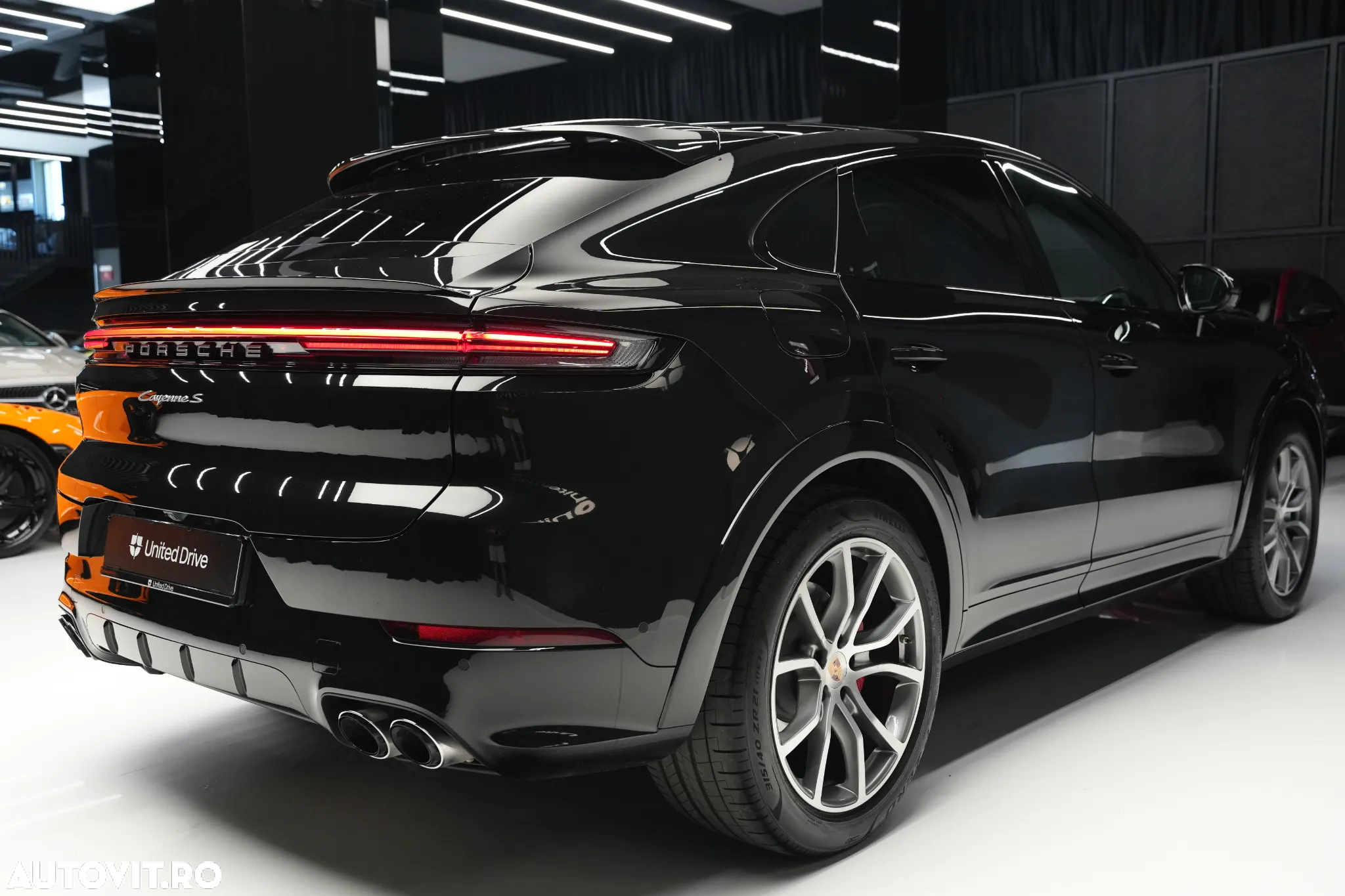Porsche Cayenne S - 29