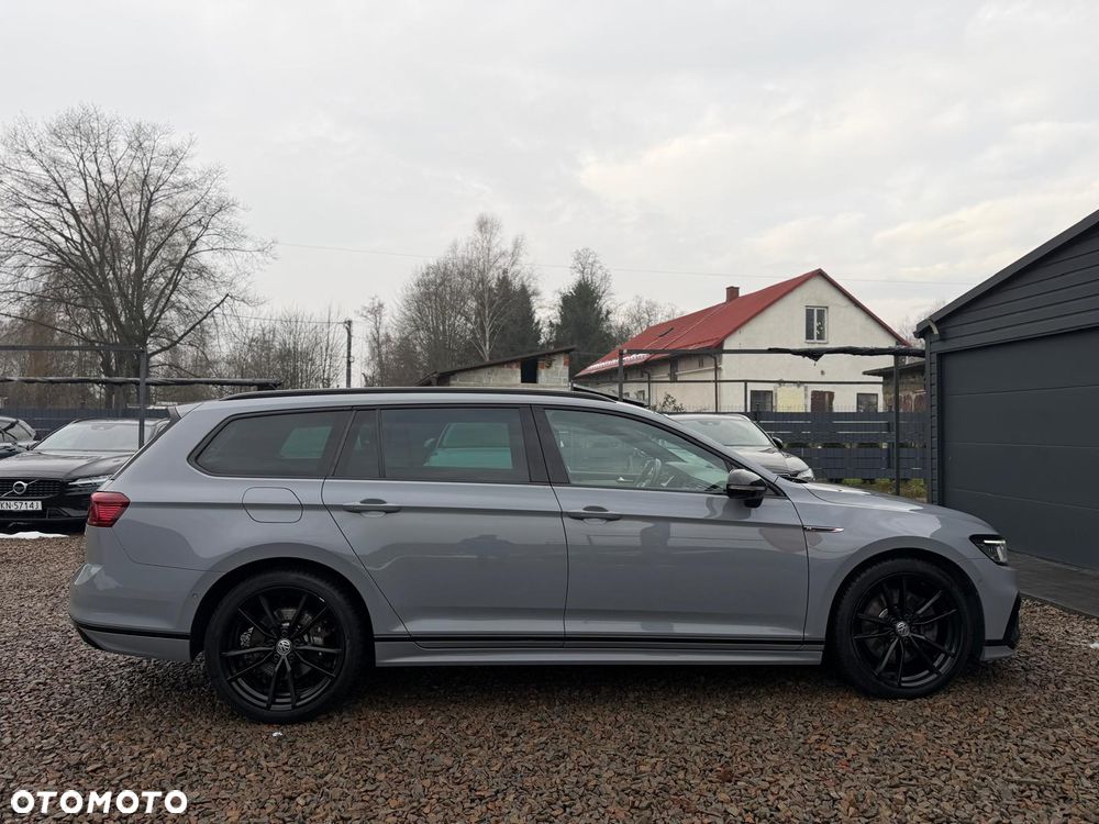 Volkswagen Passat - 11