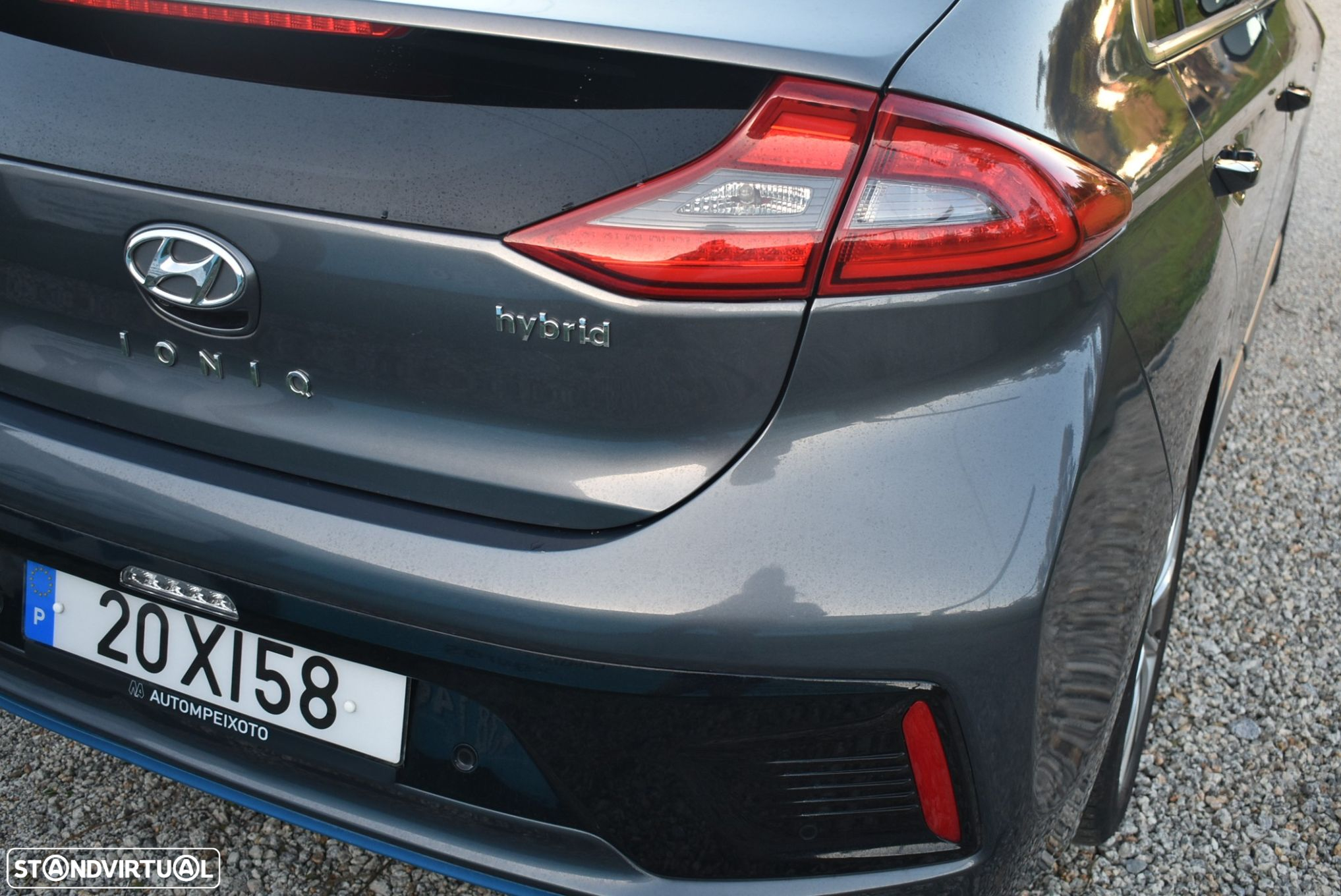 Hyundai Ioniq 1.6 GDI HEV Hybrid Tech - 14