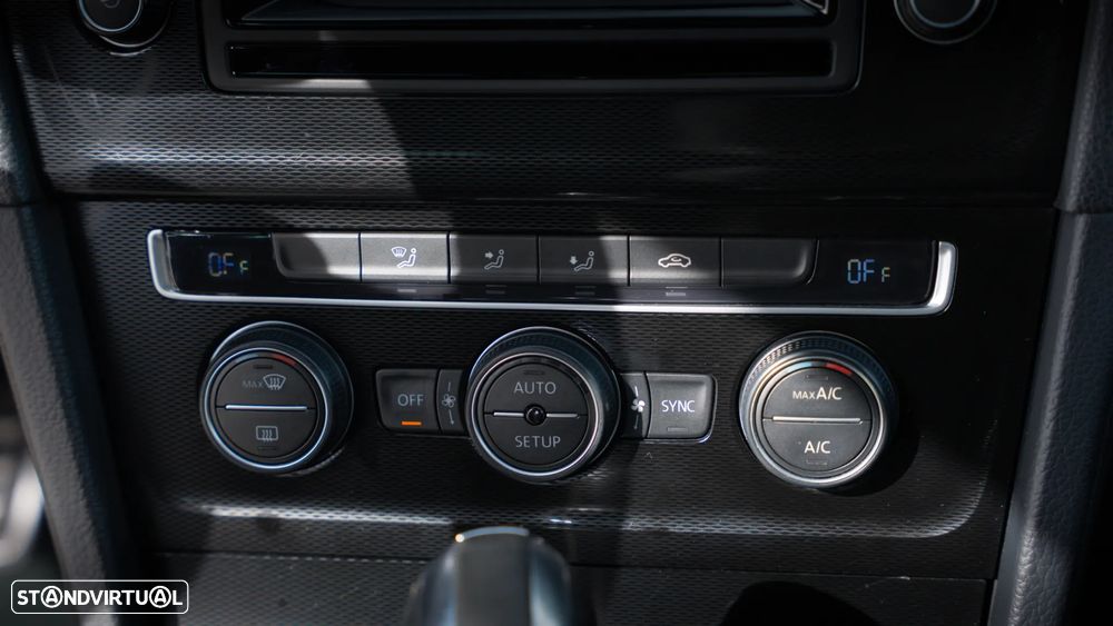 VW Golf 2.0 TDi GTD DSG - 31