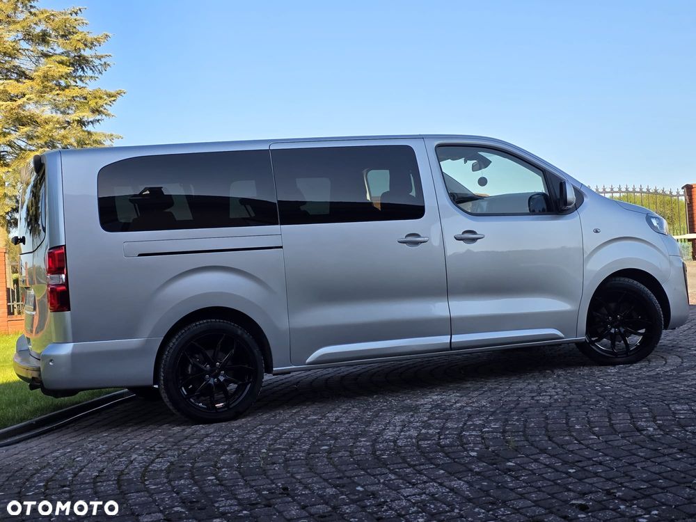 Peugeot Traveller L3 2.0 EAT8 Business VIP - 4