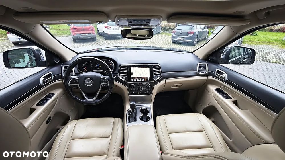 Jeep Grand Cherokee - 10
