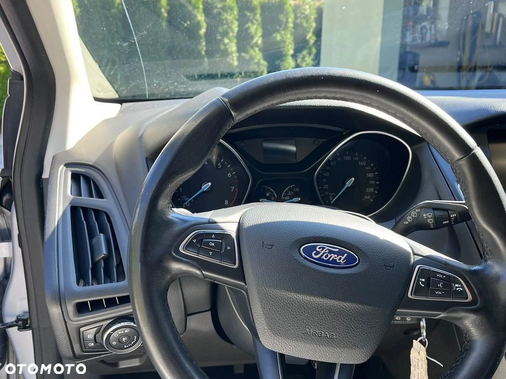 Ford Focus - 17