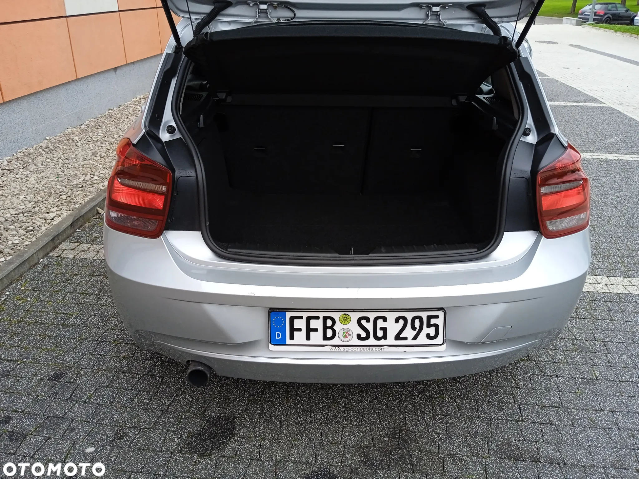 BMW Seria 1 116i - 22