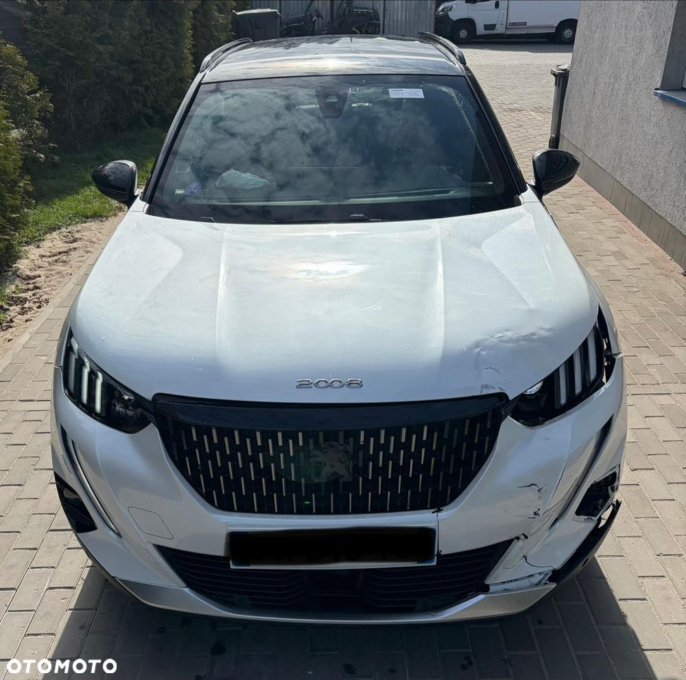 Peugeot 2008 - 4