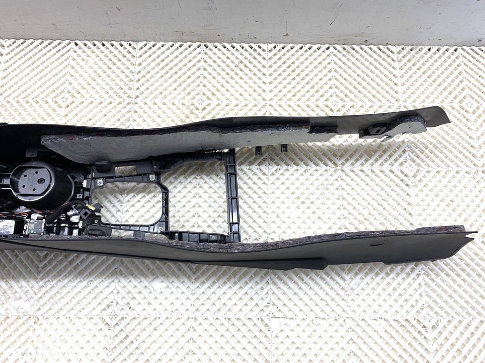 TUNEL ŚRODKOWY  VW PASSAT B8 (3G2, CB2) 2014 - 2022 2.0 TSI 4motion 206 kW [280 KM] benzyna 2015 - - 10