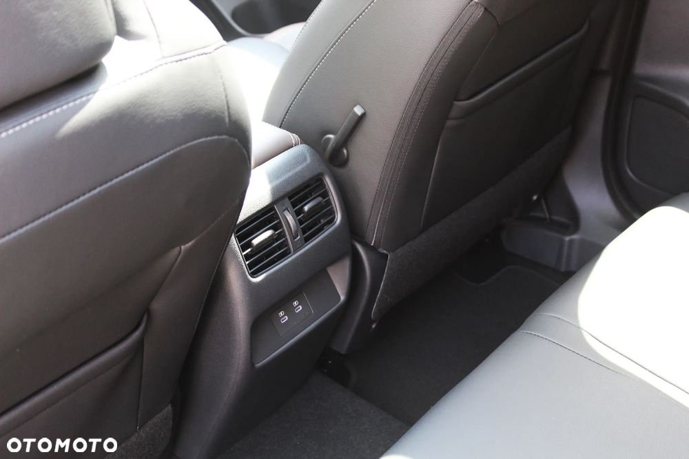 Nissan Qashqai 1.3 DIG-T MHEV Xtronic Tekna - 12