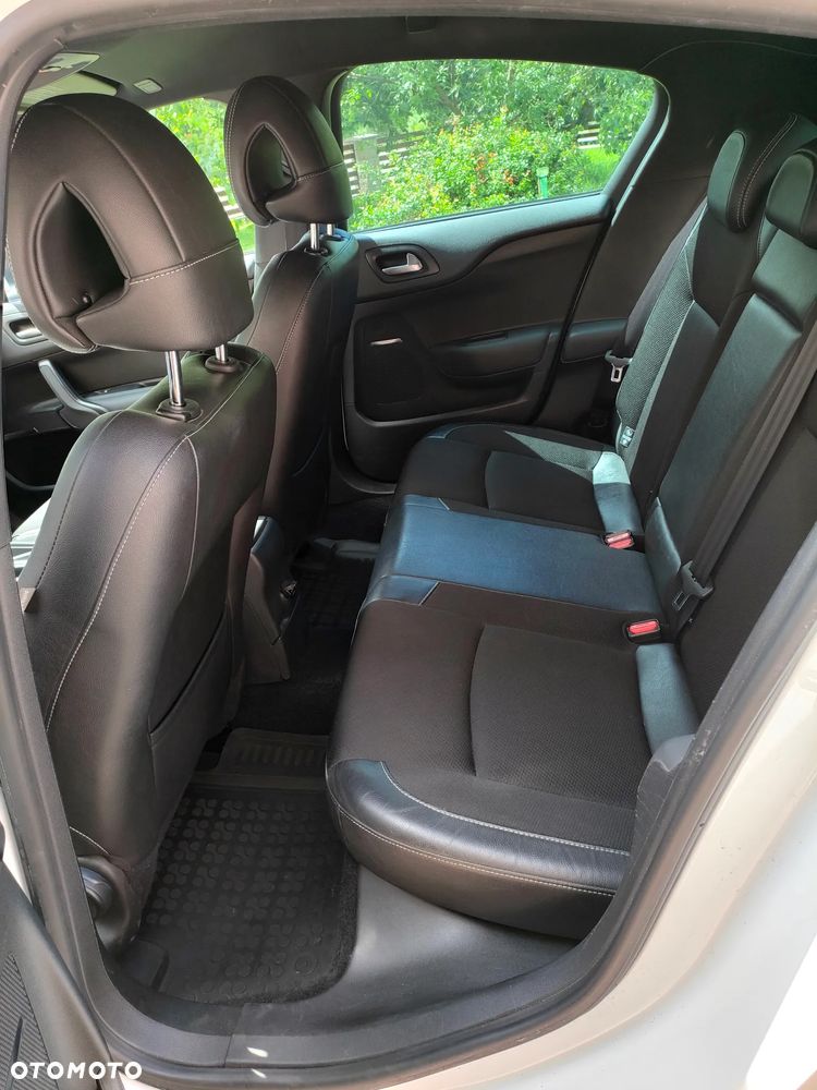 Citroën DS4 2.0 HDi SportChic - 8