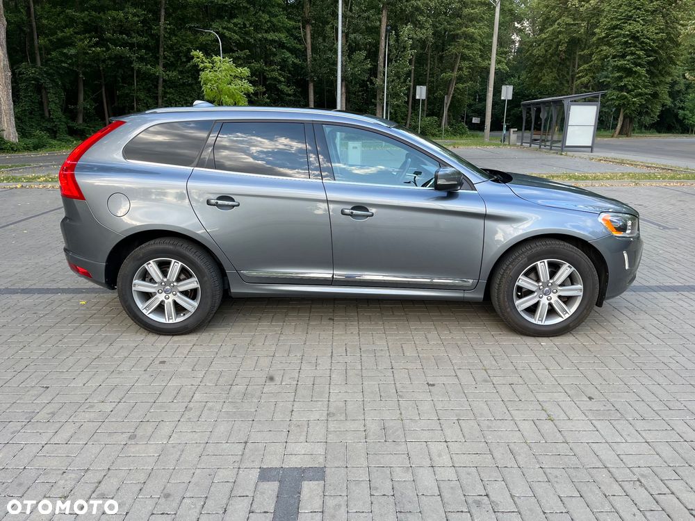 Volvo XC 60 - 4