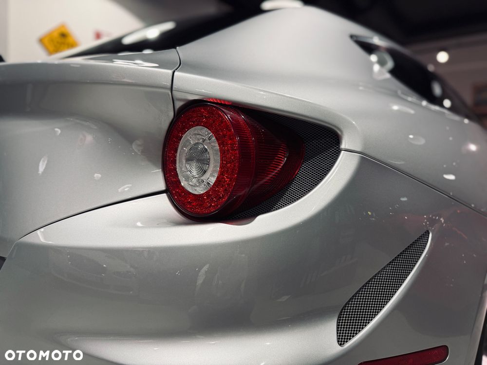 Ferrari FF Standard - 8