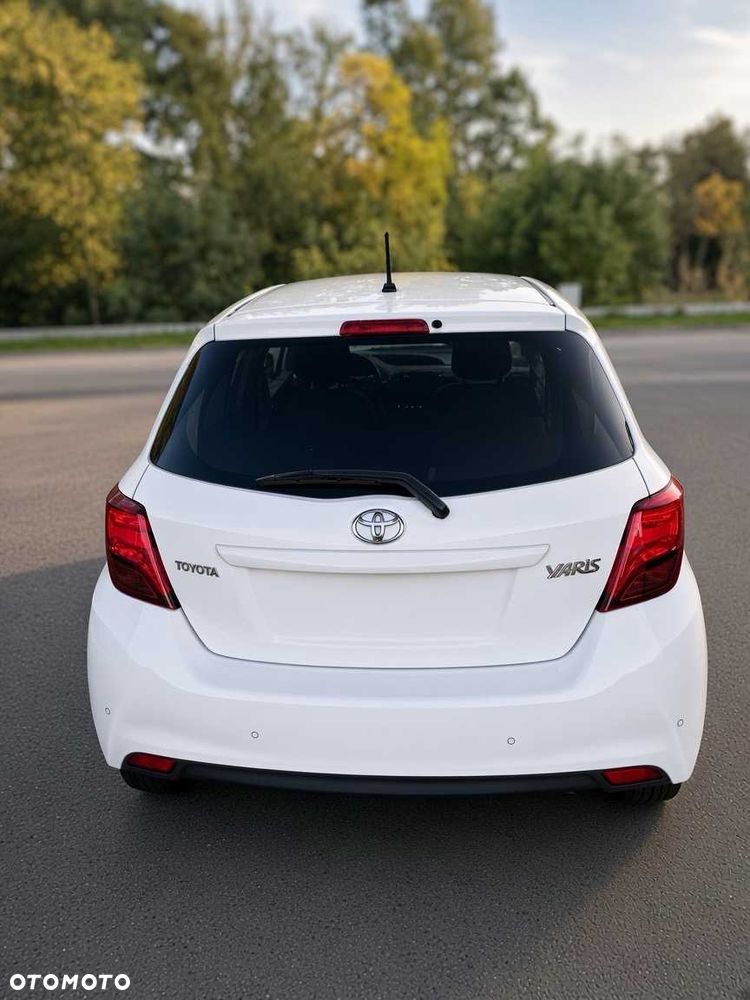 Toyota Yaris 2016 photo 4