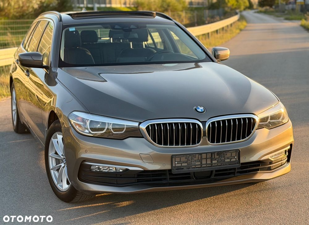 BMW Seria 5 520d xDrive Luxury Line sport - 38