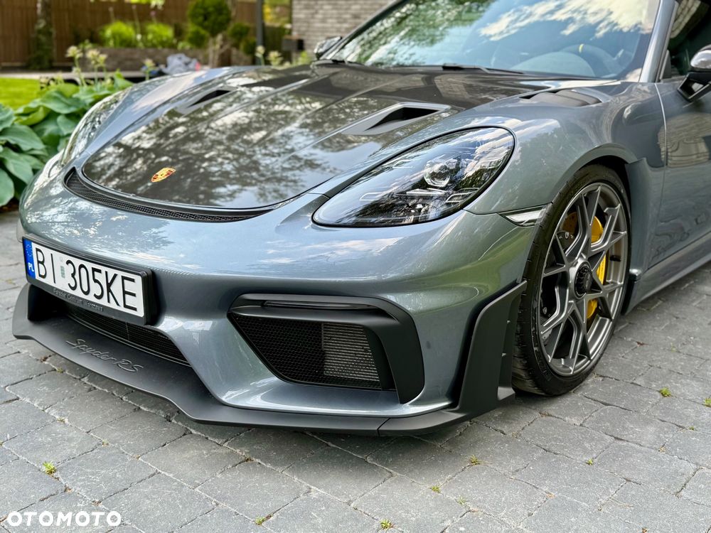 Porsche 718 Spyder - 13