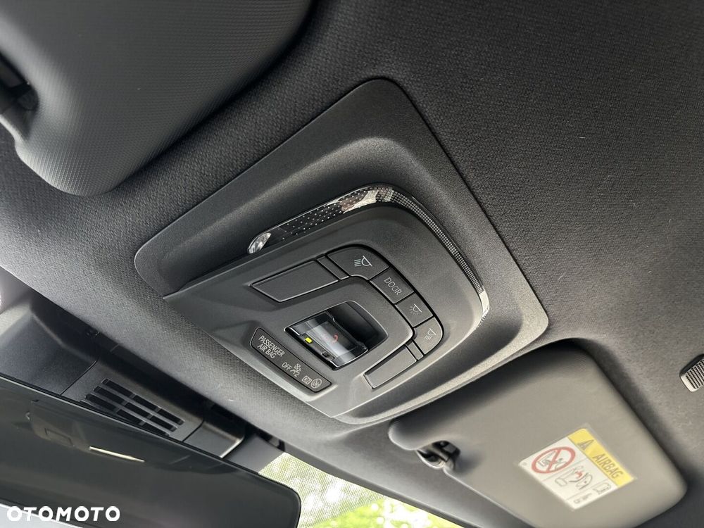 Toyota Corolla 1.8 Hybrid Style - 32