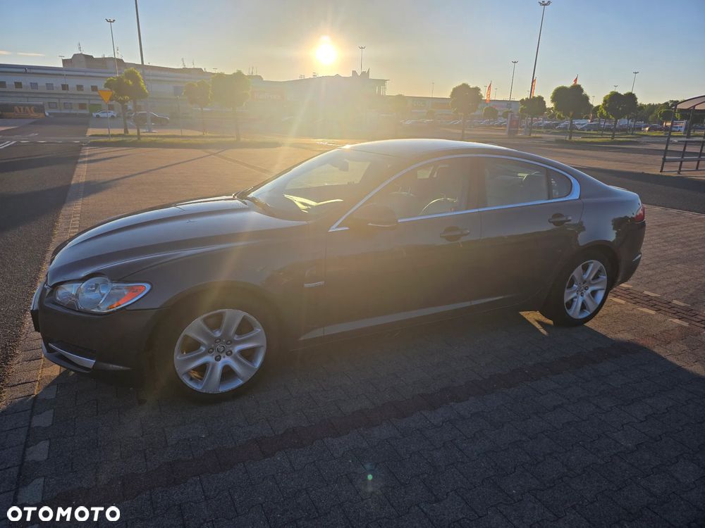 Jaguar XF 3.0 V6 D Premium Luxury - 5