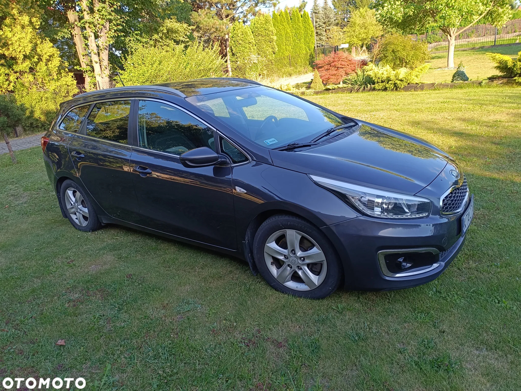 Kia Ceed 1.4 CVVT SW UEFA EURO 2016 - 5