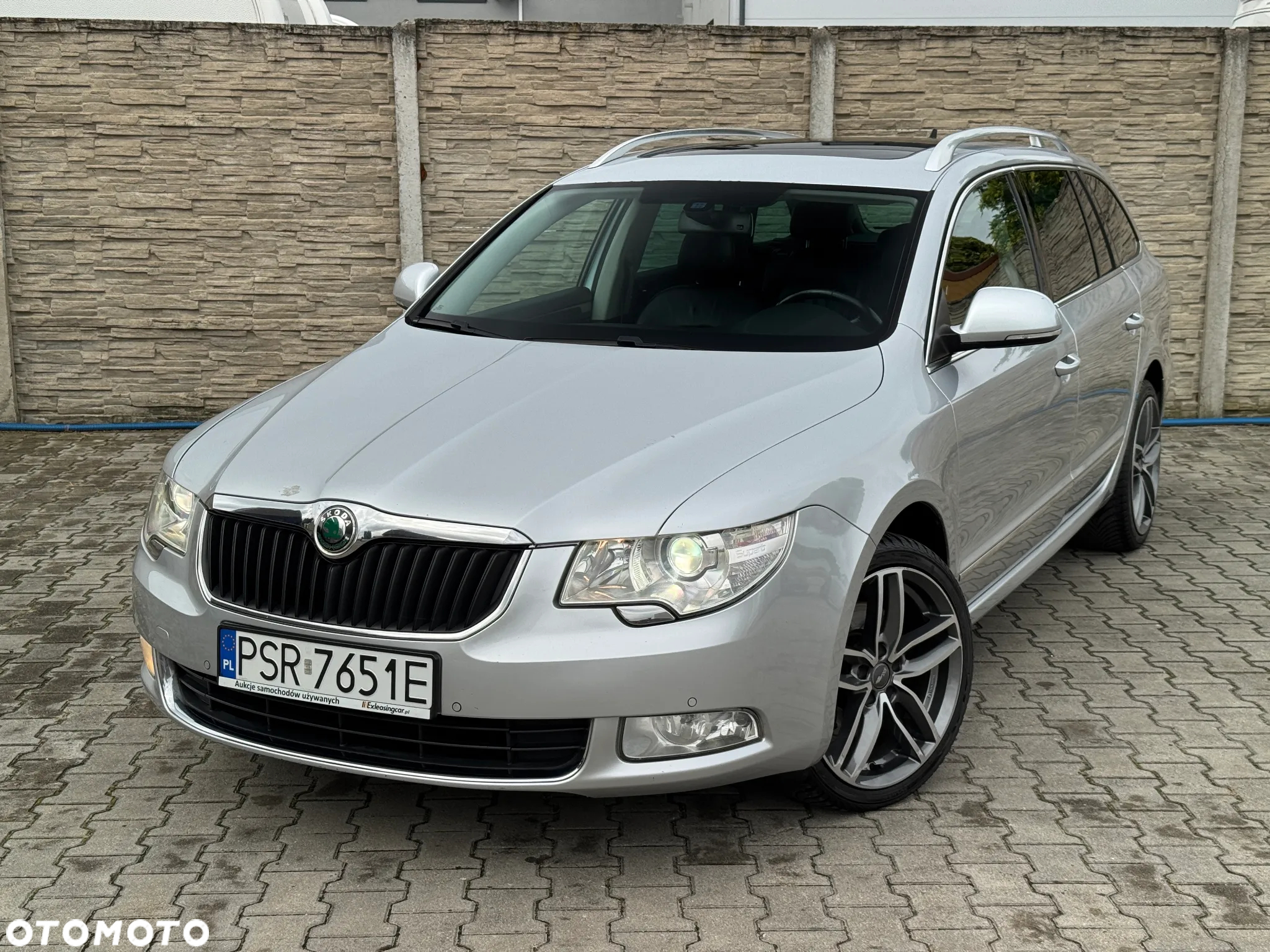 Skoda Superb 1.8 TSI Platinum DSG - 2