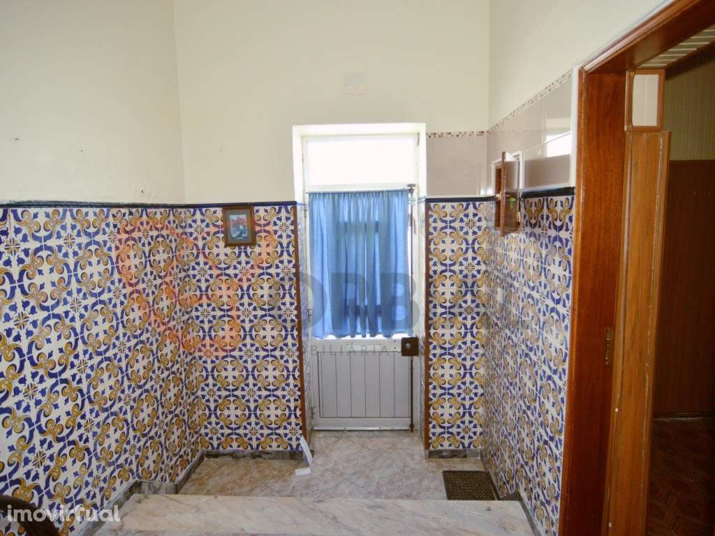 Moradia espaçosa com 3 quartos e terraço panorâmico na Baixa de Olhao - Grande imagem: 2/25