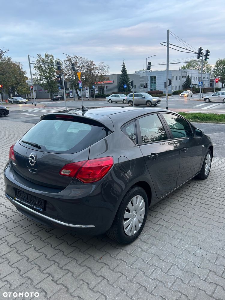 Opel Astra 1.4 Turbo Style - 12