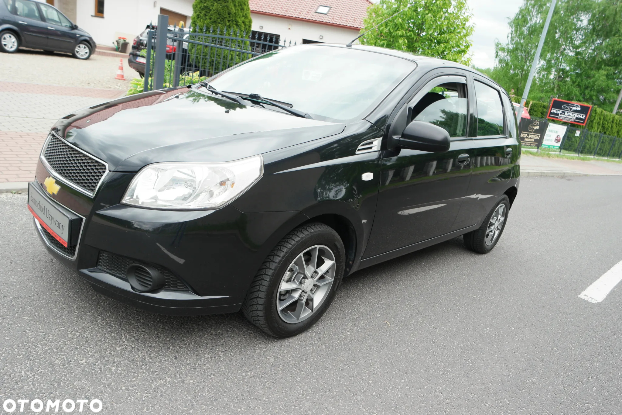 Chevrolet Aveo - 4