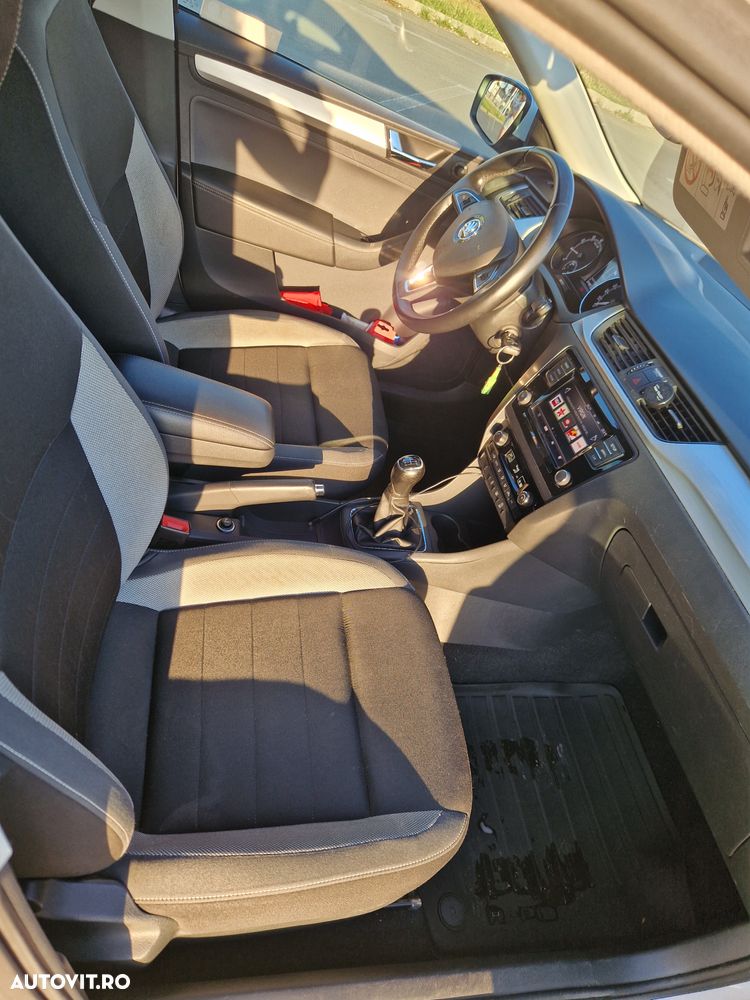 Skoda RAPID - 14