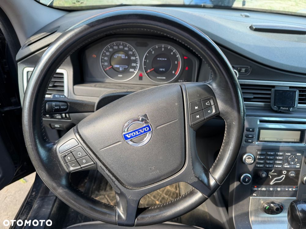 Volvo V70 2.0D Momentum - 16