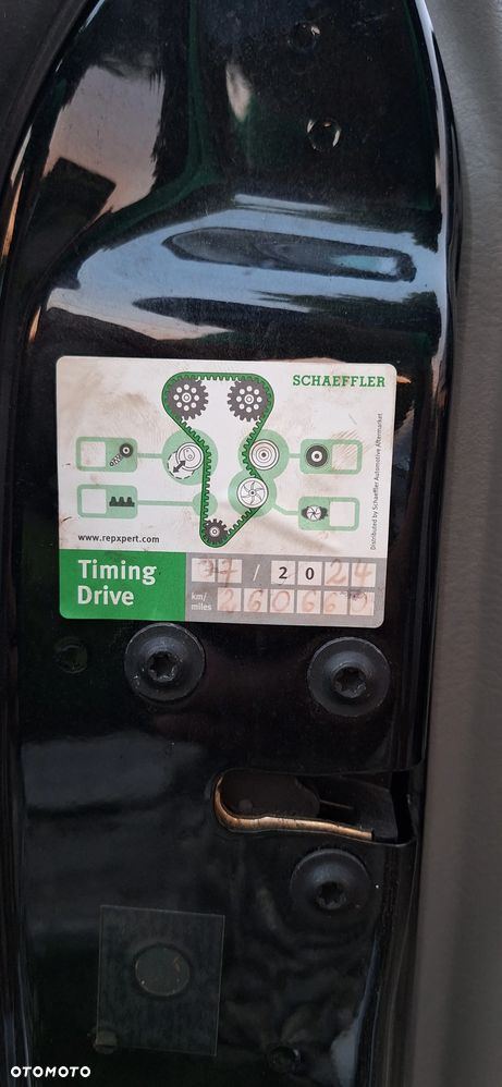 Chrysler Voyager 2.4 SE - 30