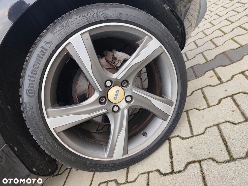 Volvo V40 D2 R Design - 13