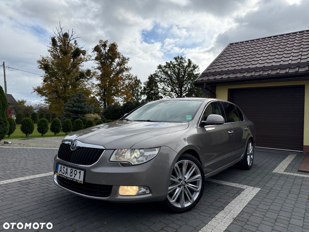 Skoda Superb 2.0 TDI Business DSG - 1