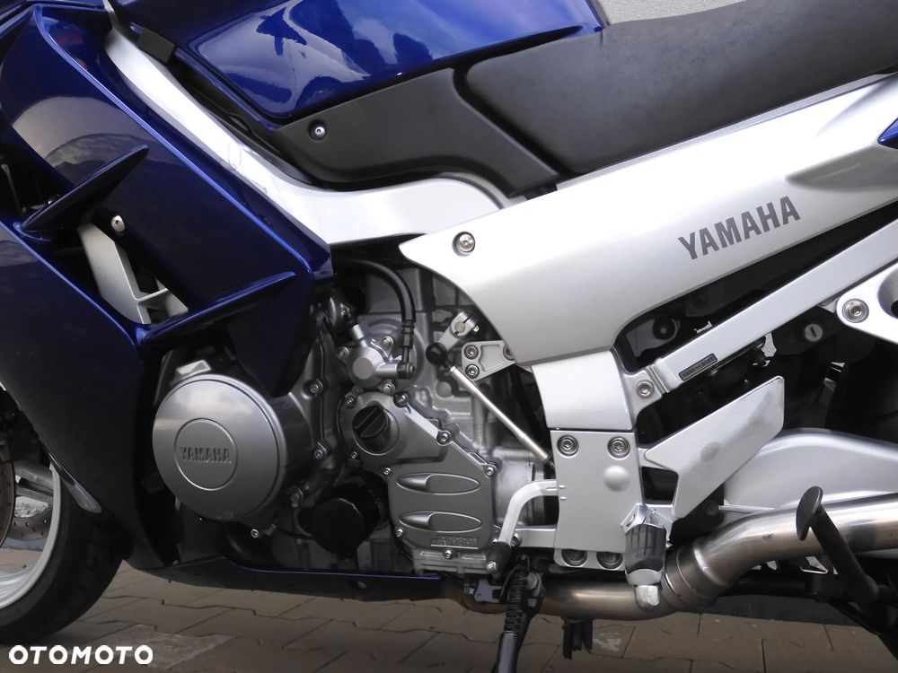 Yamaha FJR - 29