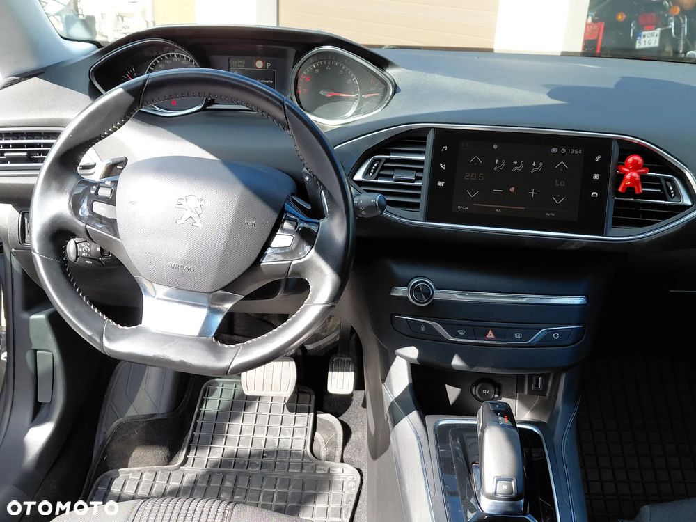 Peugeot 308 - 5