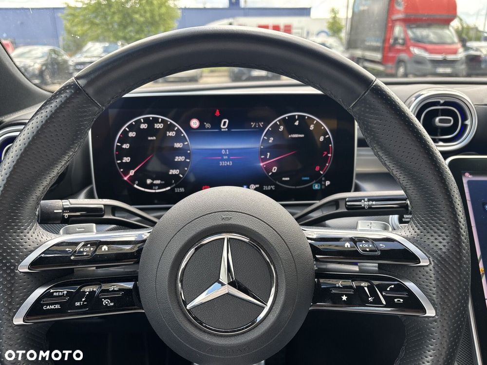 Mercedes-Benz Klasa C 180 mHEV AMG - 17