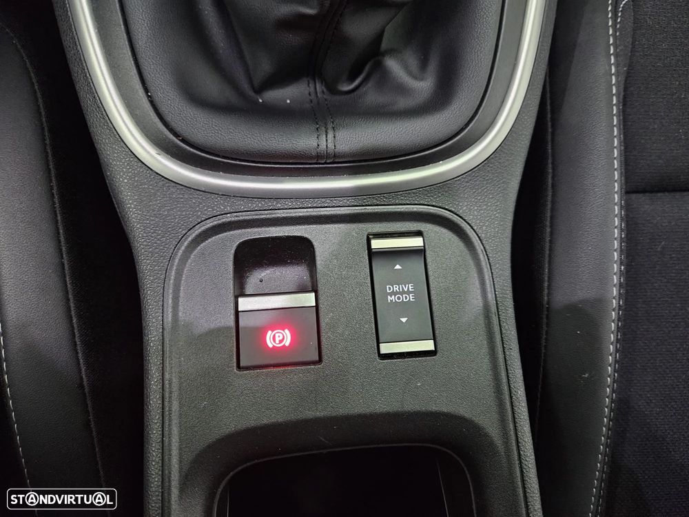 Jeep Avenger 1.2 GSE T3 Altitude - 23