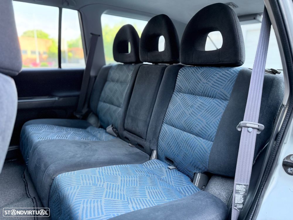 Mitsubishi Pajero Sport 2.5 TD GLS - 12