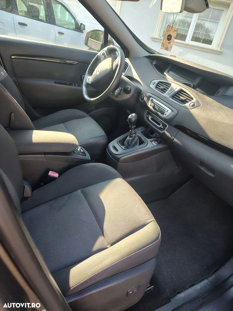 Renault Grand Scenic 1.6 dCi Energy Privilege - 14