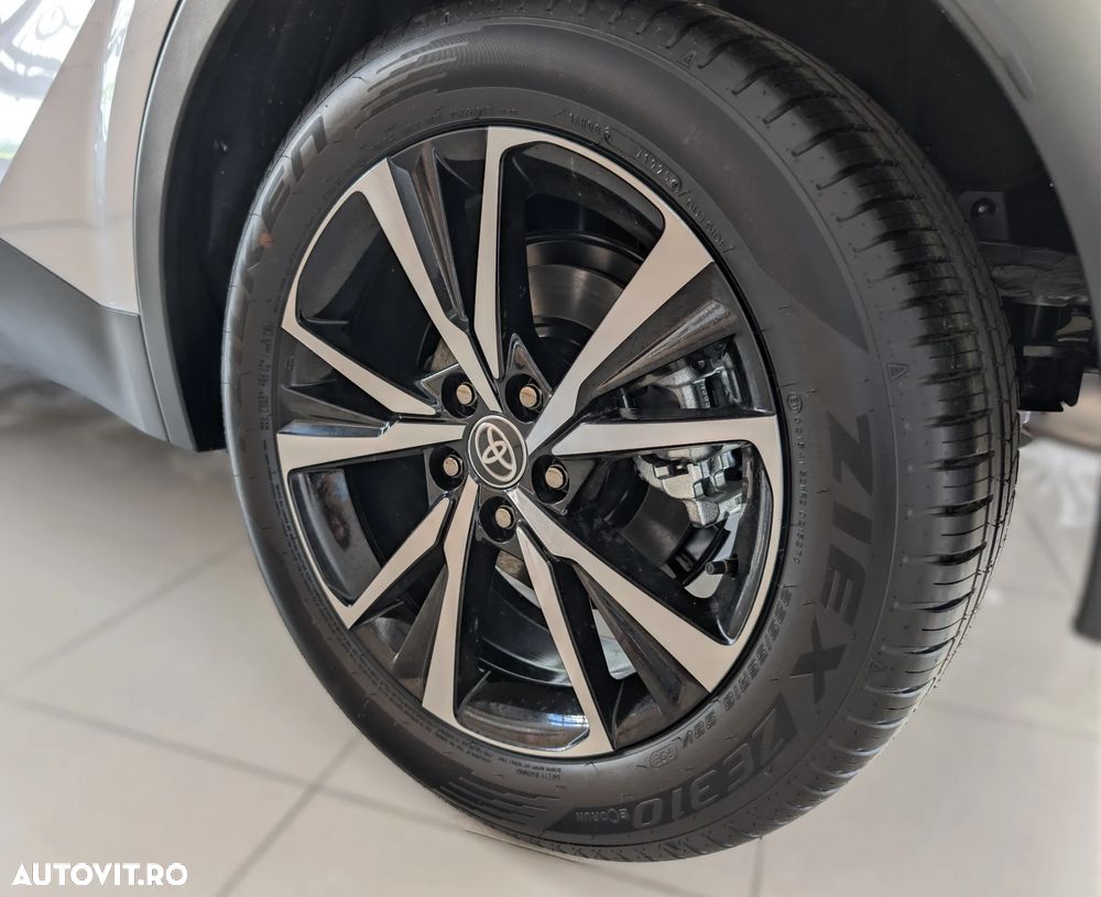 Toyota C-HR 2.0 HEV 197 CP 4x2 CVT Dynamic - 9