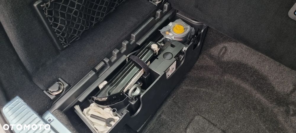 Mercedes-Benz Klasa E 220 T CDI DPF BlueEFFICIENCY Automatik Elegance - 14