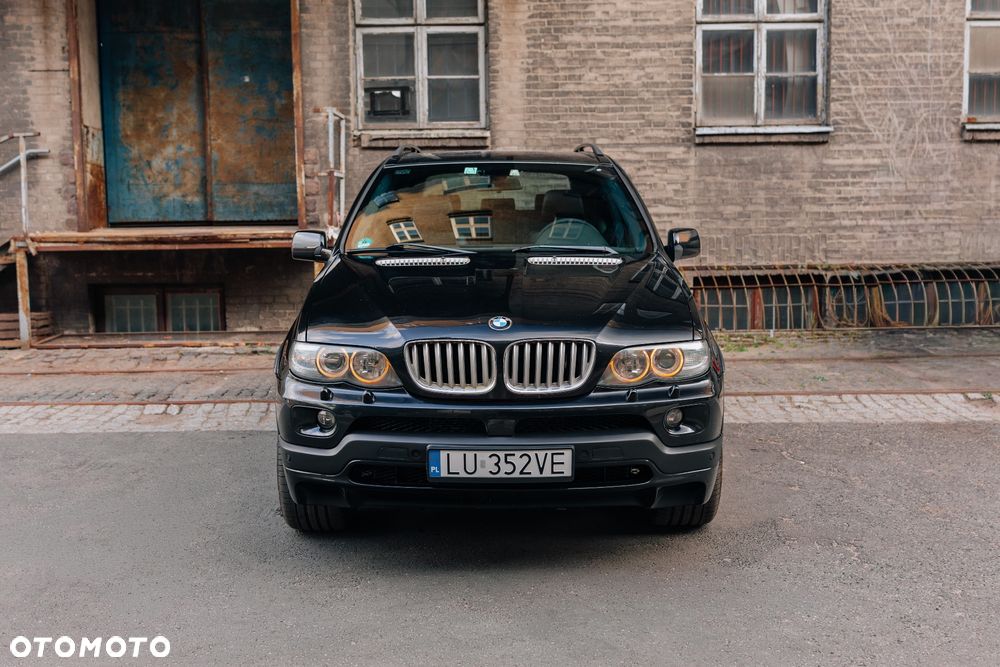 BMW X5 4.8 is - 16