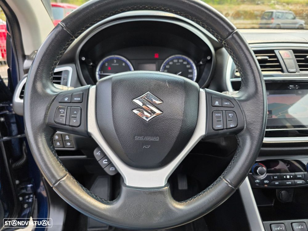 Suzuki S-Cross - 11