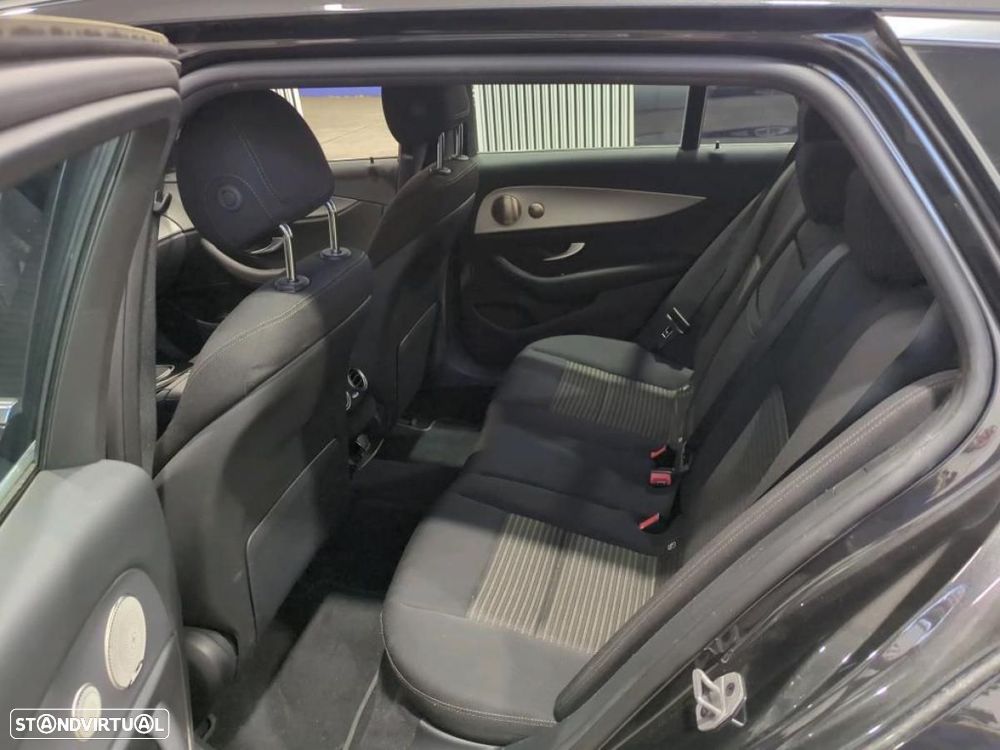 Mercedes-Benz E 300 de 9G-TRONIC - 4